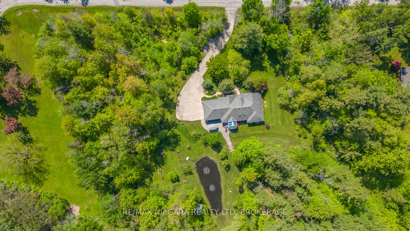 Photo 8 of 1021 Staines Street, Pelham, Fonthill — HOMEH