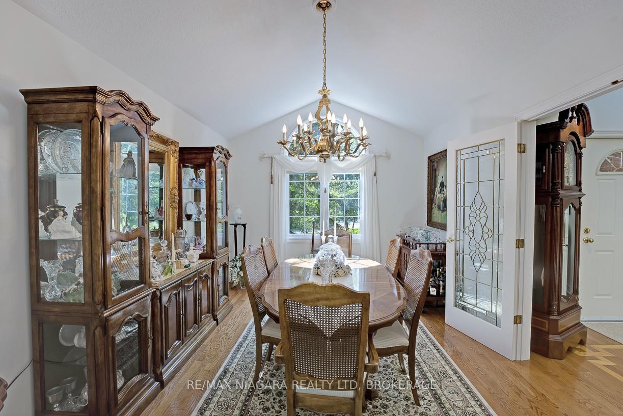 Photo 28 of 1021 Staines Street, Pelham, Fonthill — HOMEH