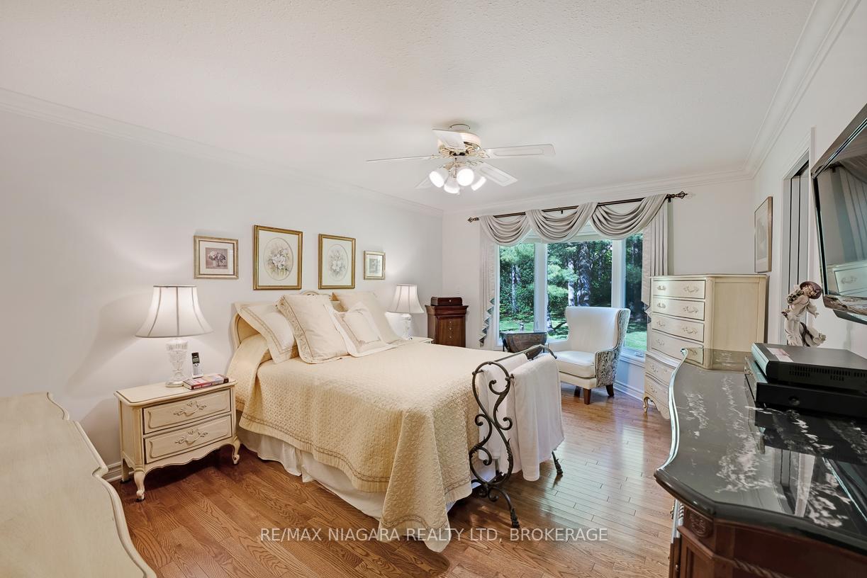 Photo 29 of 1021 Staines Street, Pelham, Fonthill — HOMEH