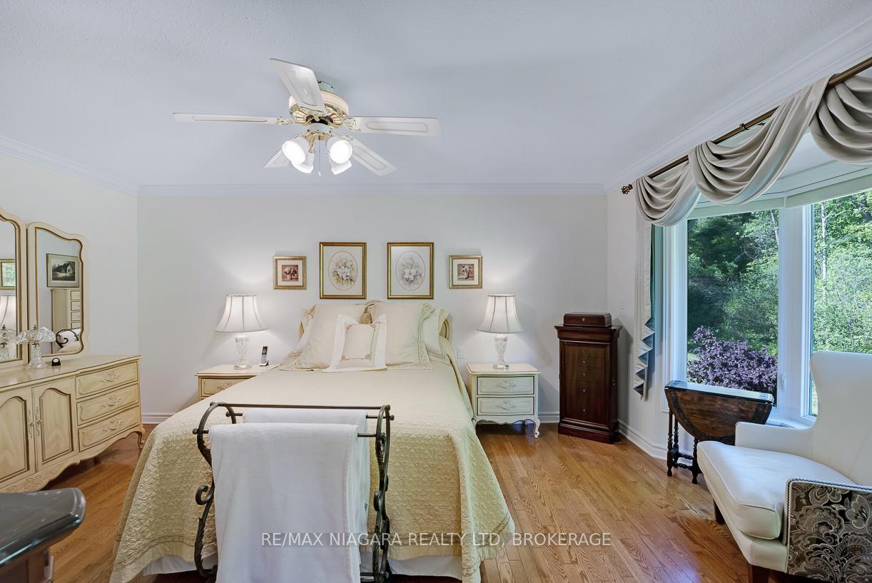 Photo 31 of 1021 Staines Street, Pelham, Fonthill — HOMEH