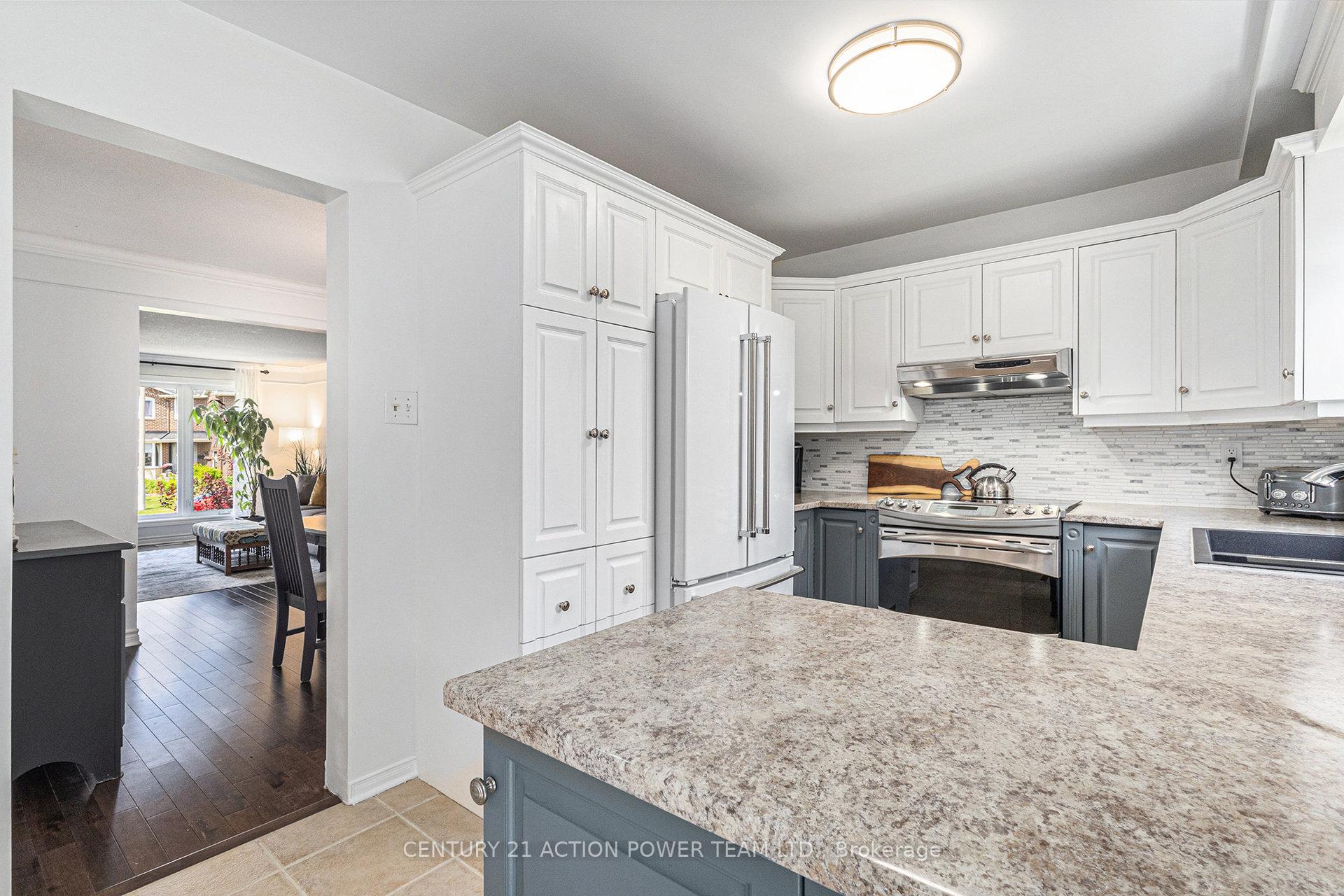 Photo 10 of 614 Chenier Way, Ottawa, Fallingbrook/Pineridge — HOMEH