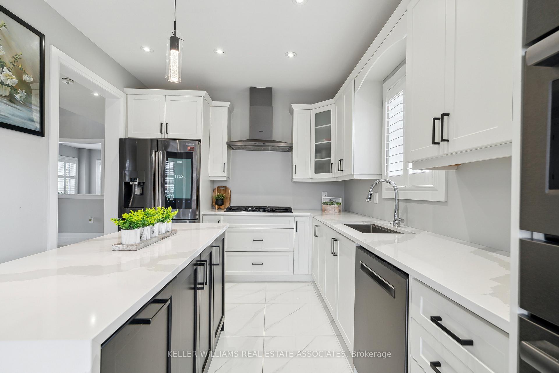 Photo 15 of 77 Walker Boulevard, New Tecumseth, Alliston — HOMEH