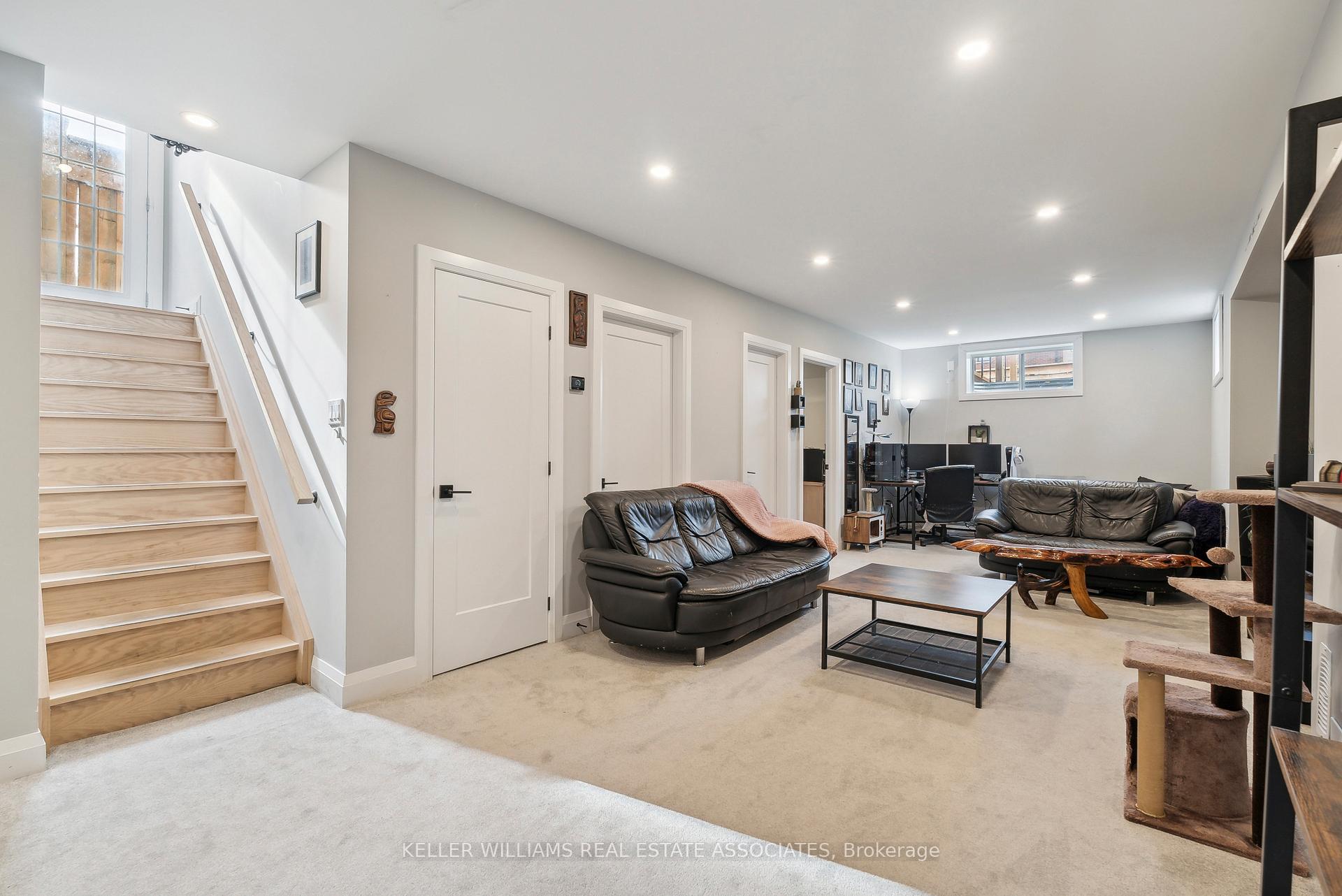 Photo 29 of 77 Walker Boulevard, New Tecumseth, Alliston — HOMEH