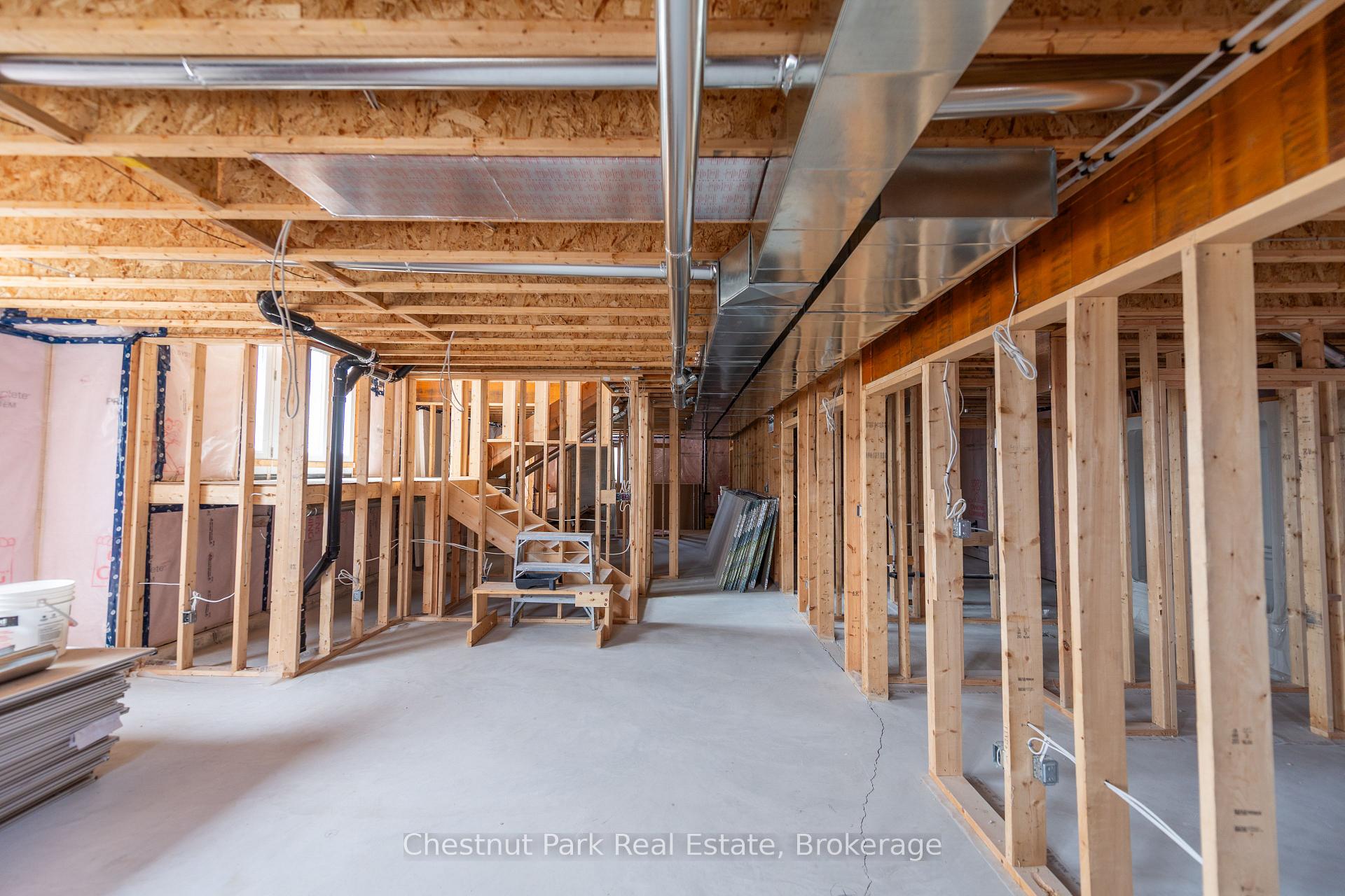 Photo 19 of 452 Surrey Drive, North Bay, Airport — HOMEH