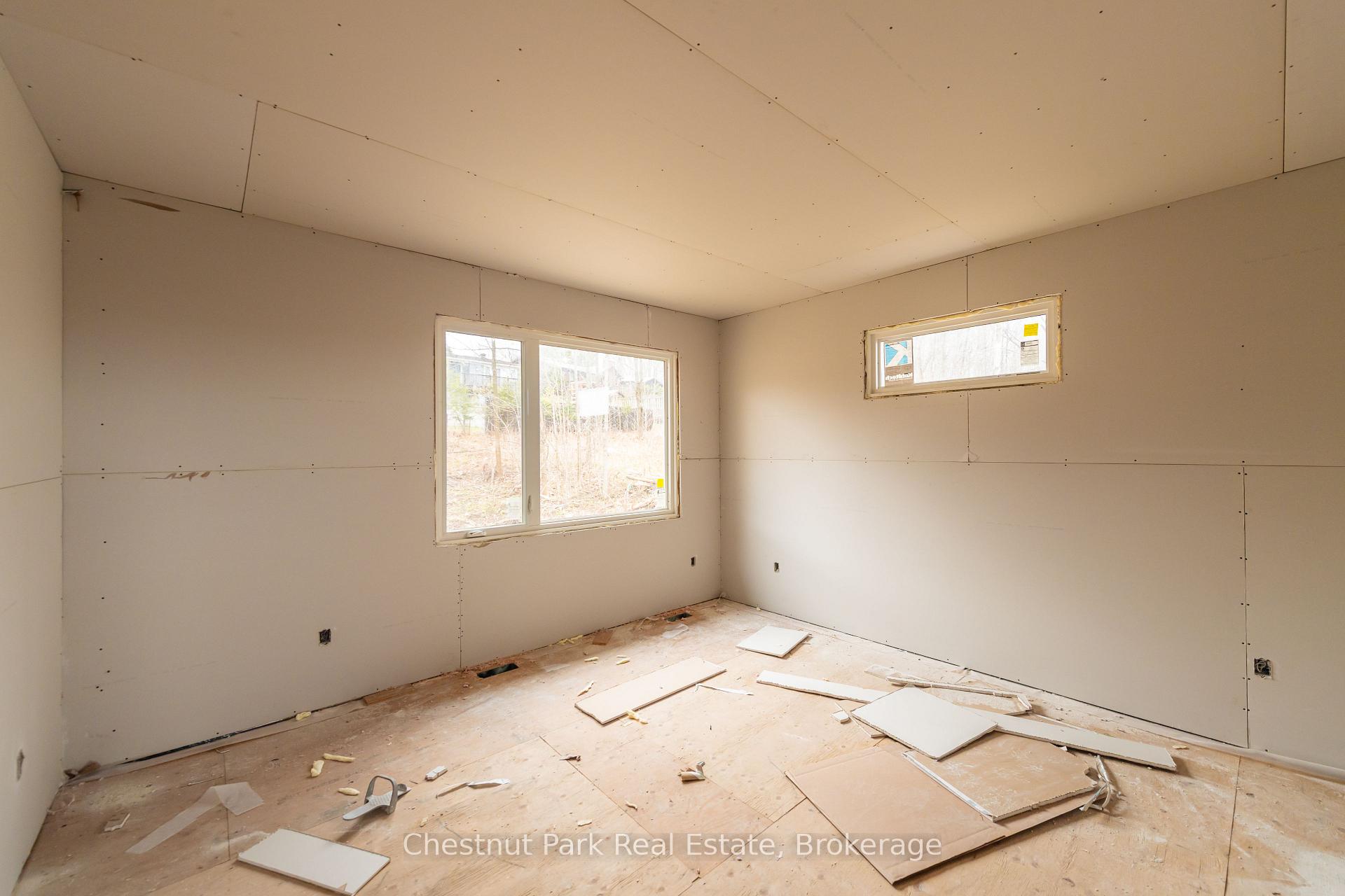 Photo 25 of 452 Surrey Drive, North Bay, Airport — HOMEH