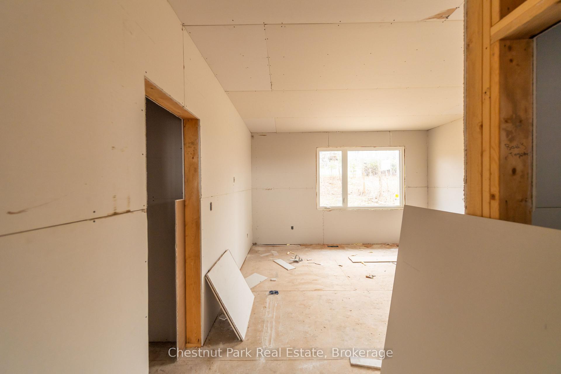 Photo 26 of 452 Surrey Drive, North Bay, Airport — HOMEH
