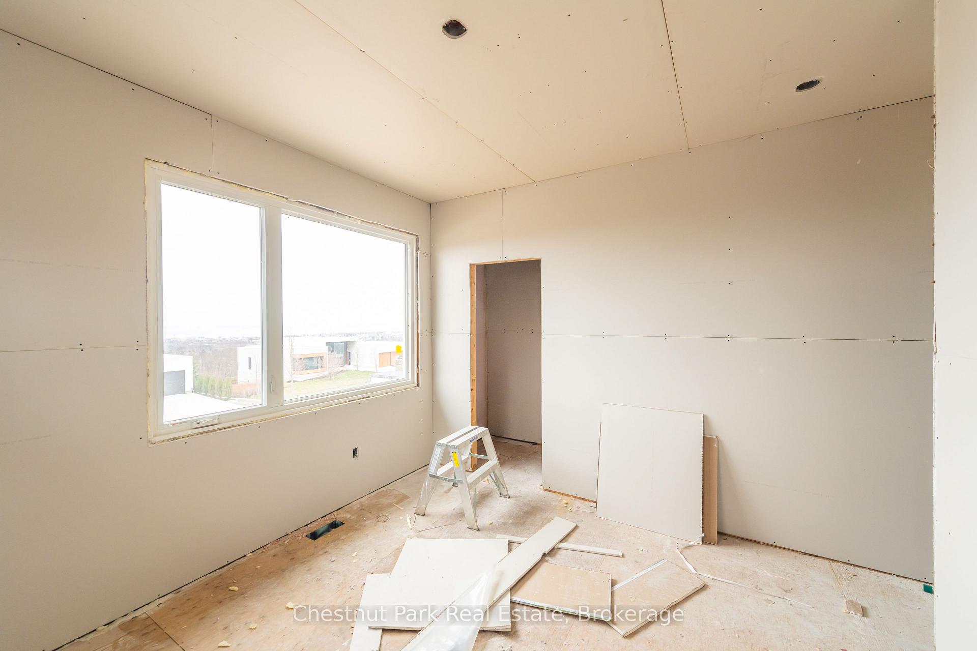 Photo 27 of 452 Surrey Drive, North Bay, Airport — HOMEH
