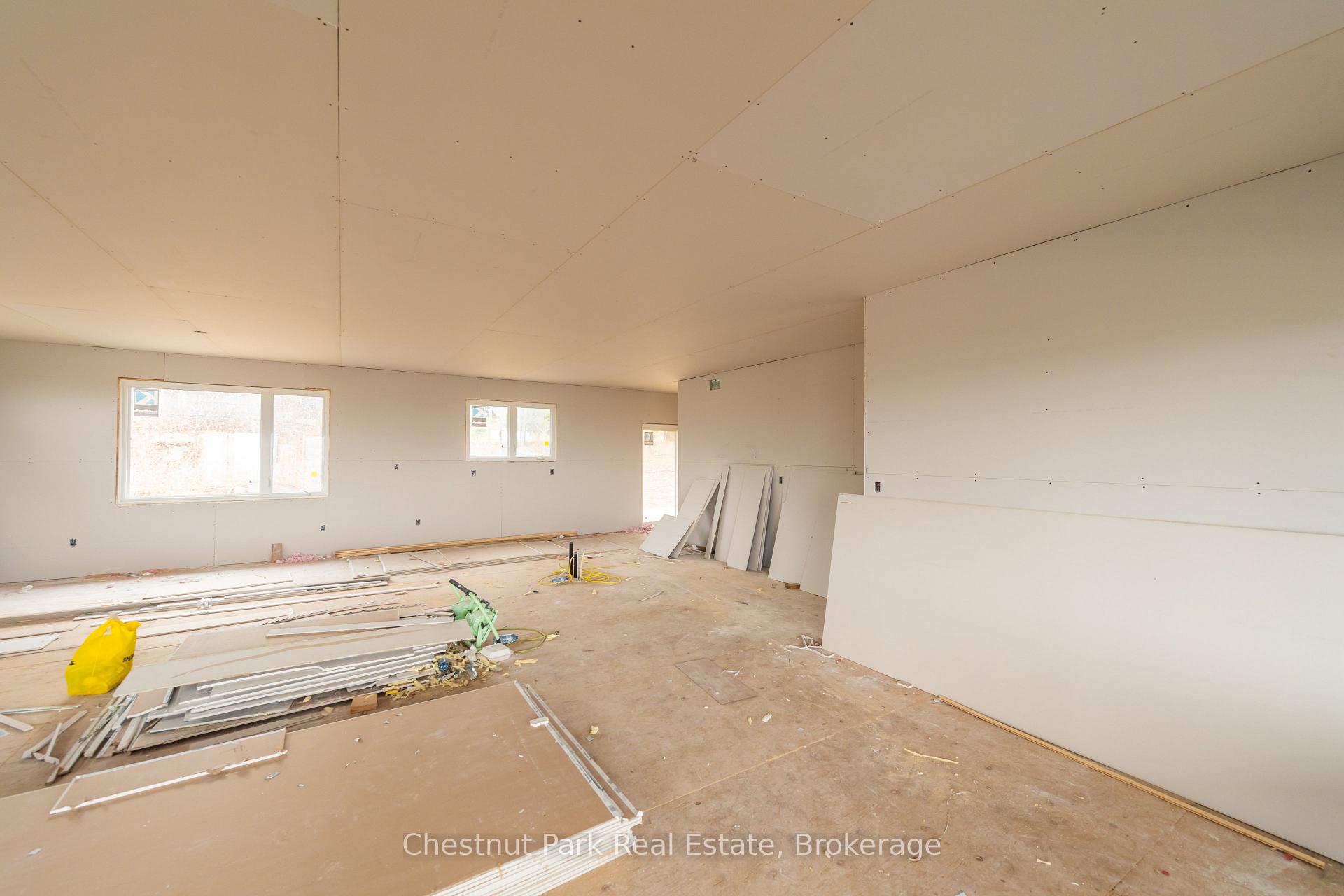 Photo 29 of 452 Surrey Drive, North Bay, Airport — HOMEH