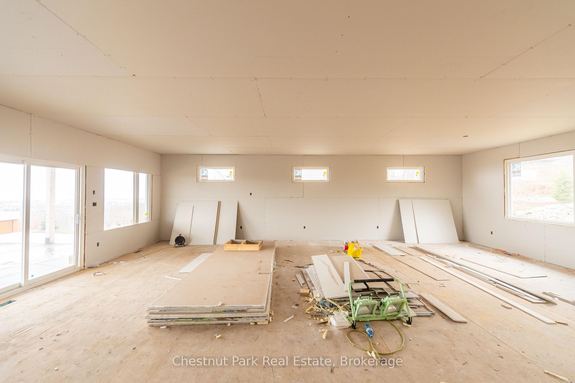 Photo 38 of 452 Surrey Drive, North Bay, Airport — HOMEH