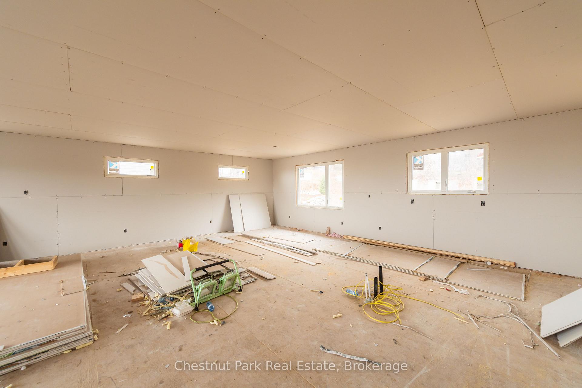 Photo 39 of 452 Surrey Drive, North Bay, Airport — HOMEH