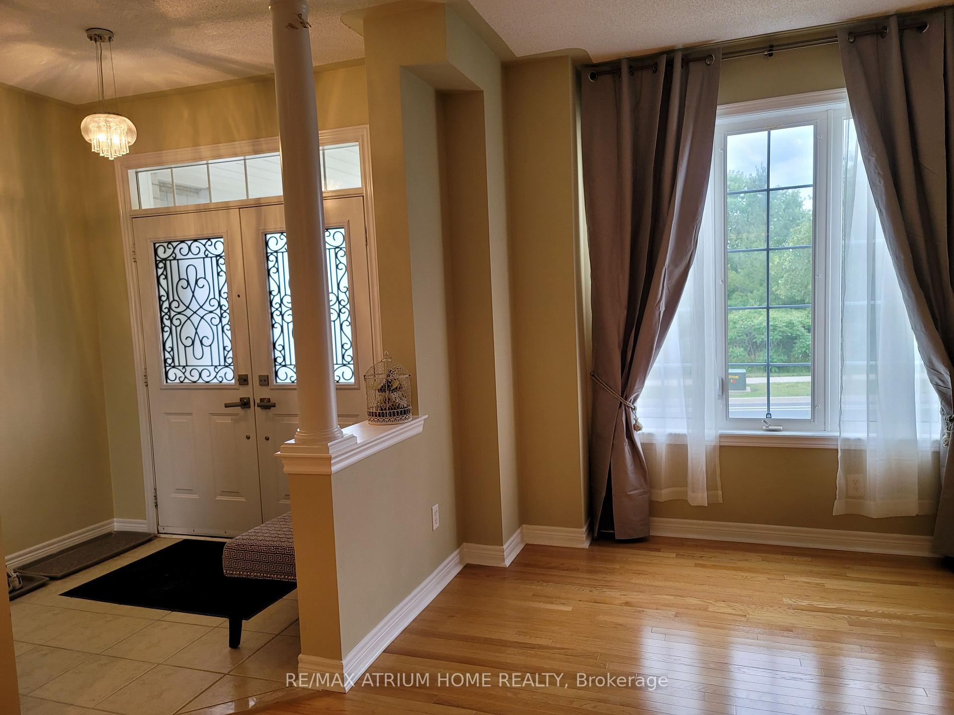 Photo 5 of 99 Hazelton Avenue, Markham, Victoria Manor-Jennings Gate — HOMEH