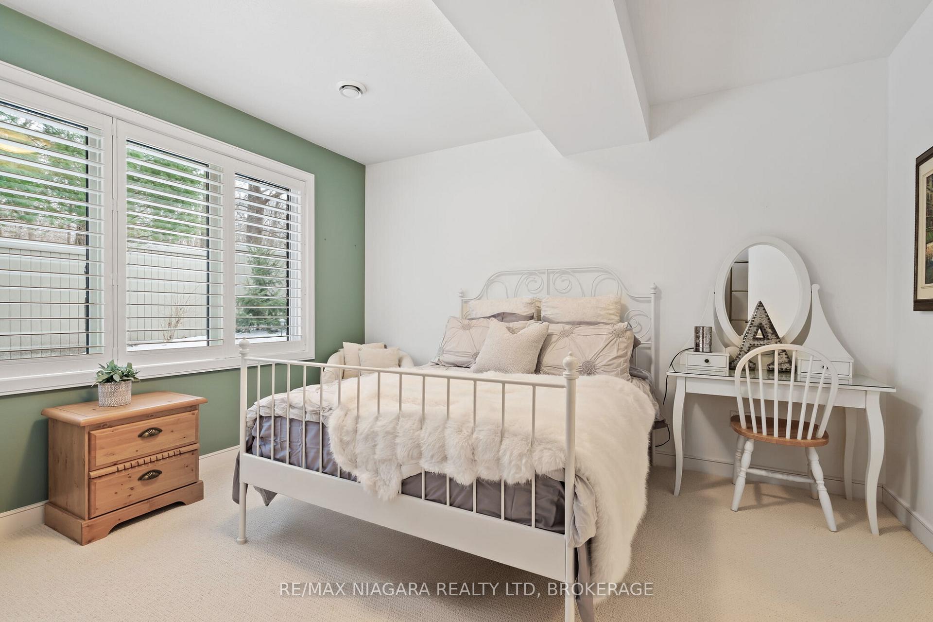 Photo 21 of 16 Timmsdale Crescent, Pelham, Fonthill — HOMEH
