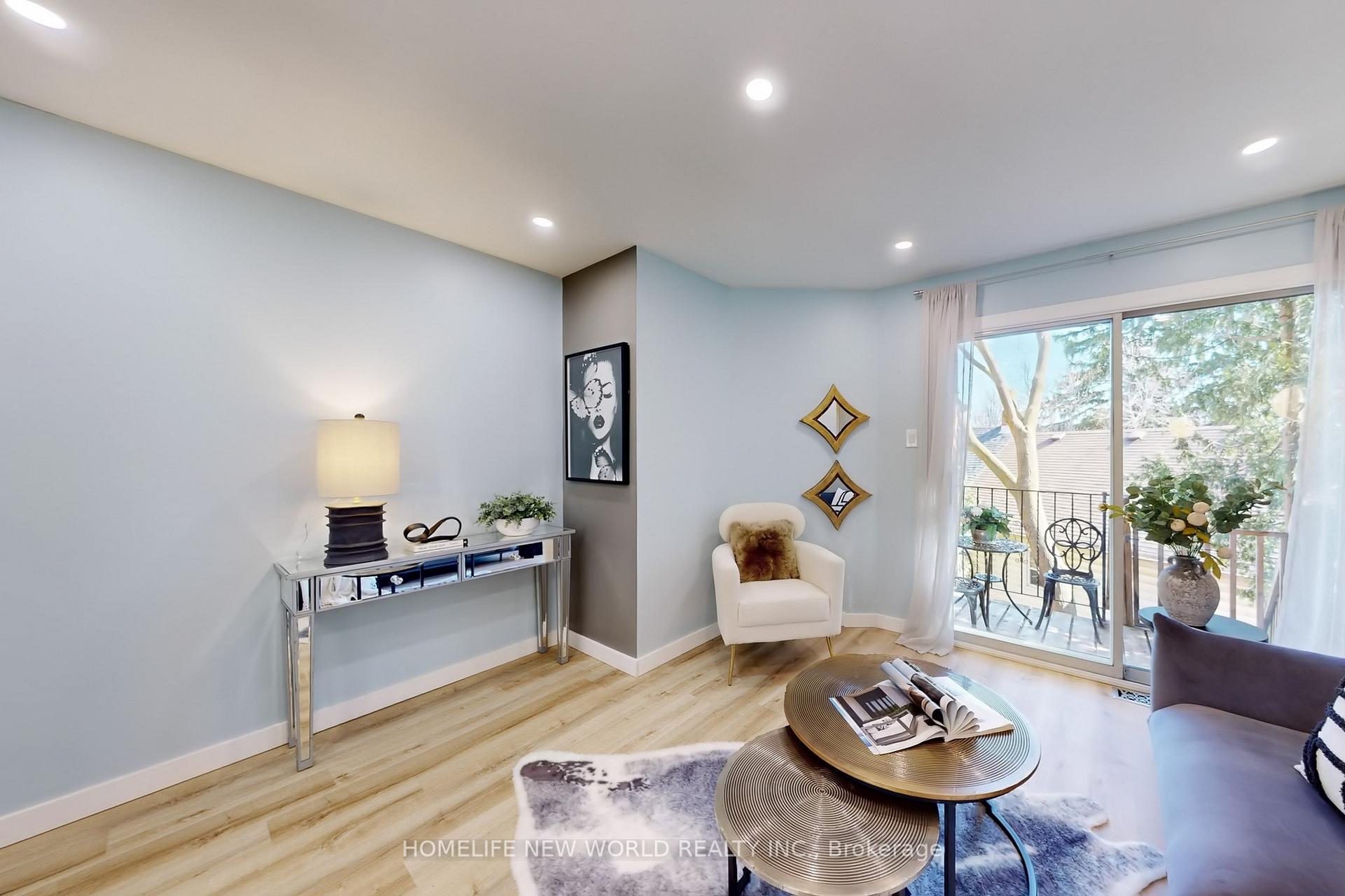 Photo 3 of 285 Lorne Avenue, Newmarket, Central Newmarket — HOMEH