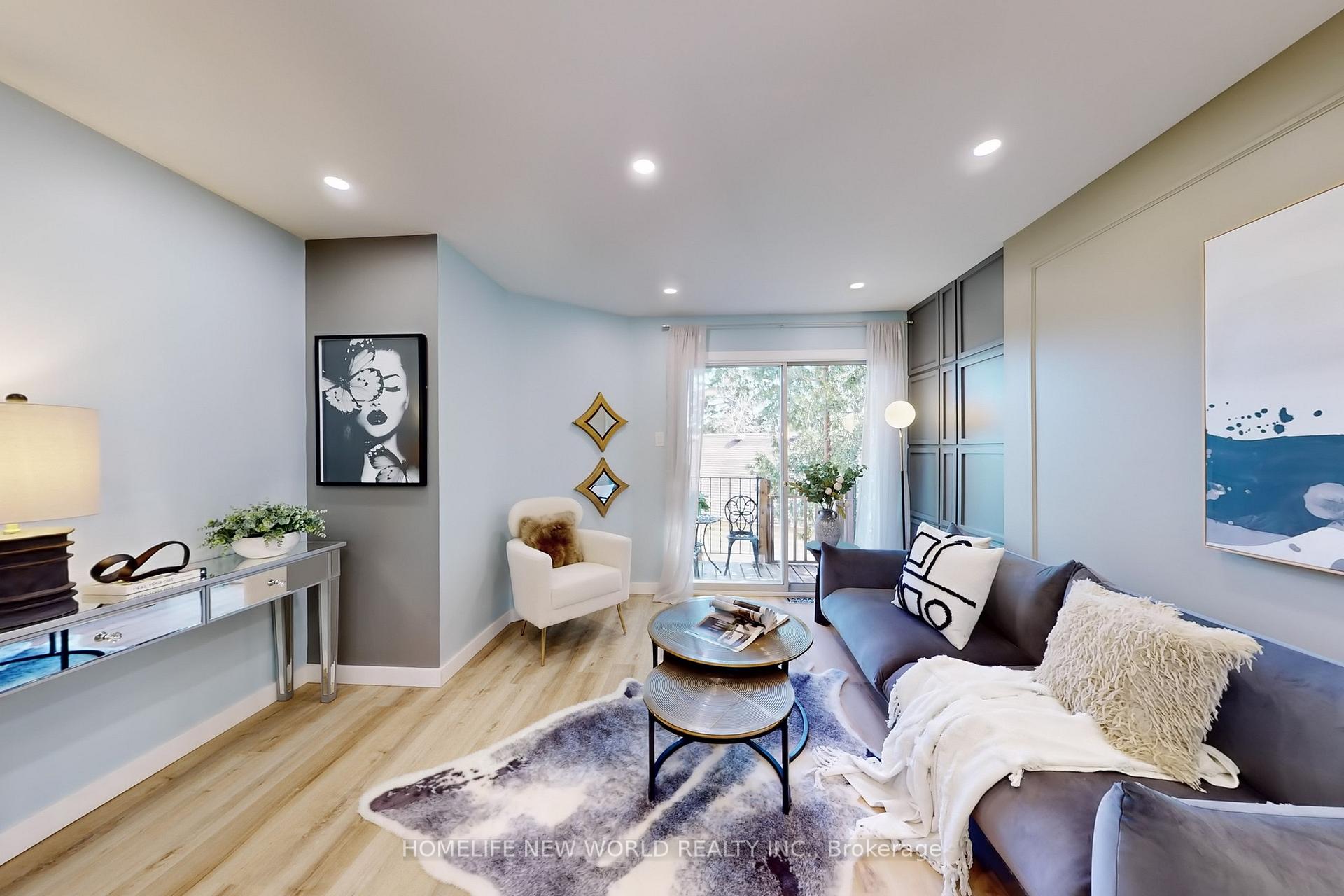 Photo 4 of 285 Lorne Avenue, Newmarket, Central Newmarket — HOMEH