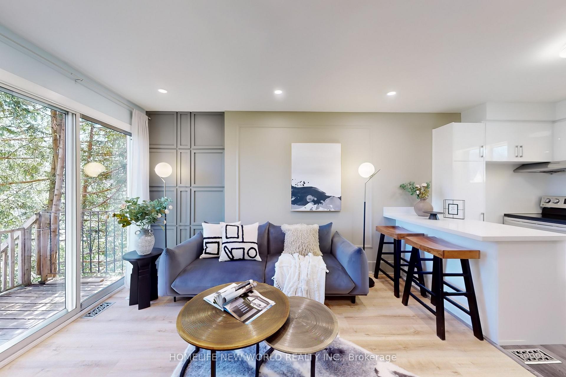 Photo 6 of 285 Lorne Avenue, Newmarket, Central Newmarket — HOMEH