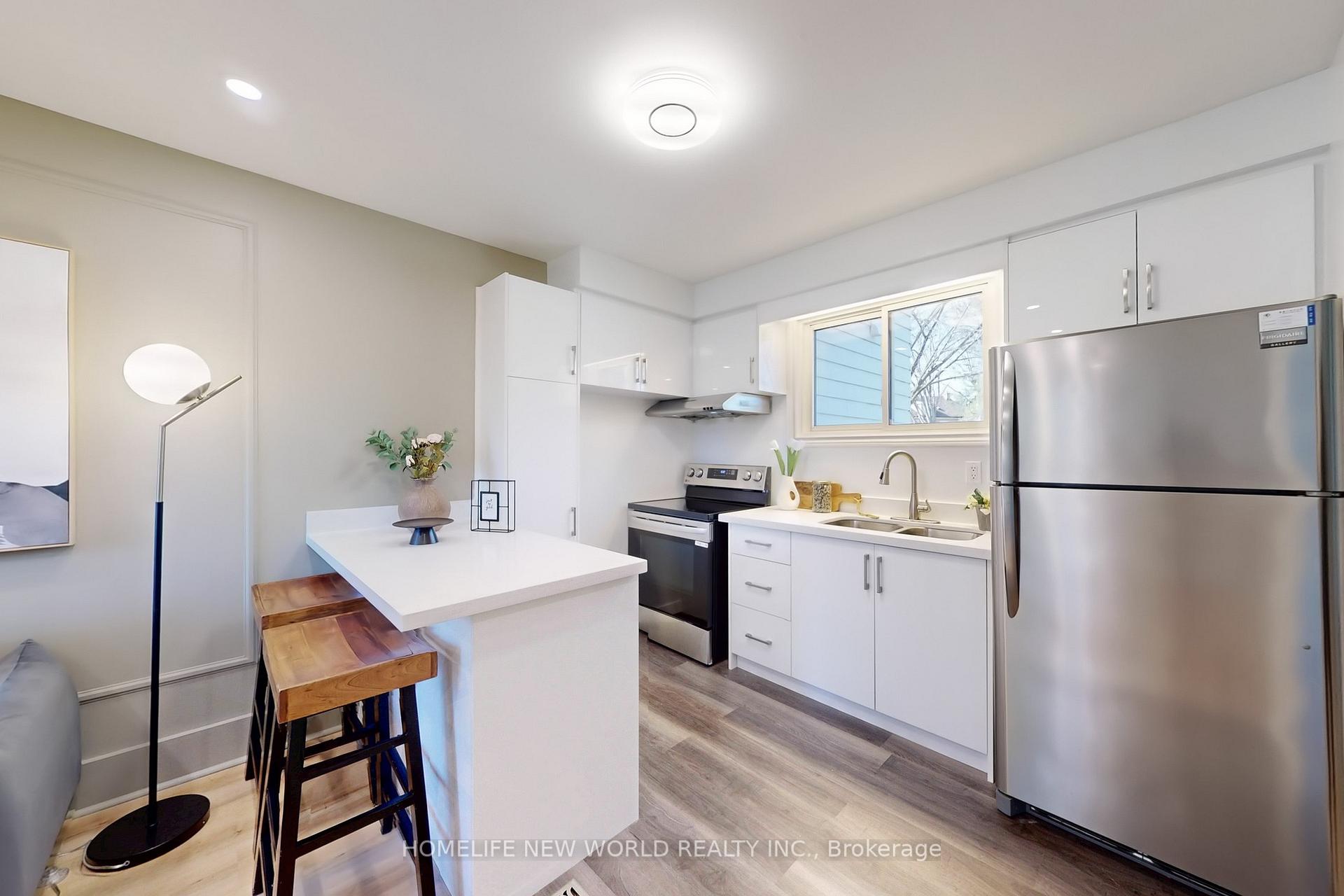 Photo 11 of 285 Lorne Avenue, Newmarket, Central Newmarket — HOMEH