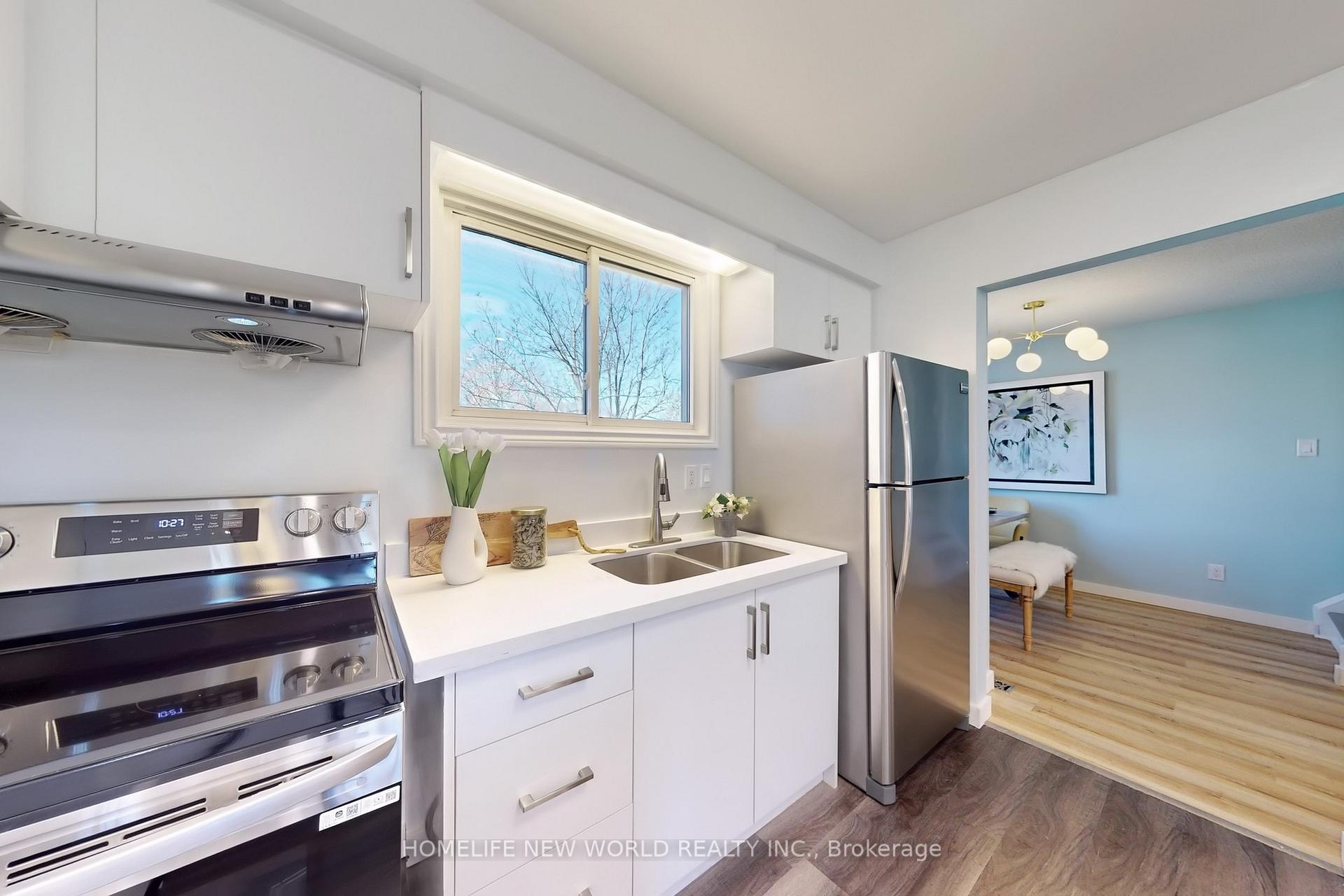 Photo 13 of 285 Lorne Avenue, Newmarket, Central Newmarket — HOMEH