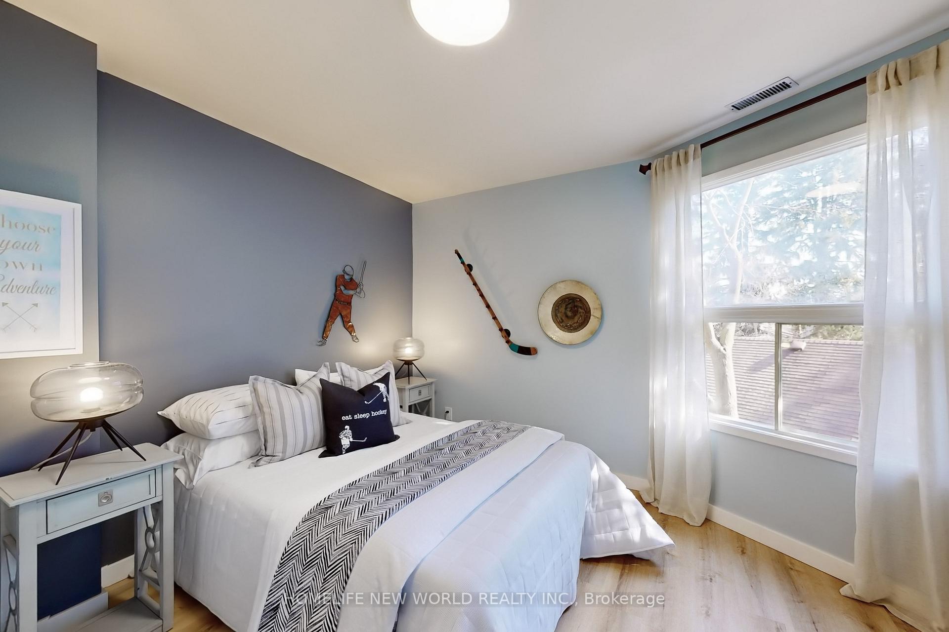Photo 18 of 285 Lorne Avenue, Newmarket, Central Newmarket — HOMEH