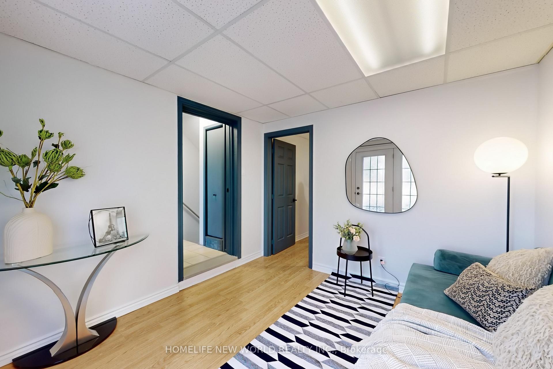 Photo 33 of 285 Lorne Avenue, Newmarket, Central Newmarket — HOMEH