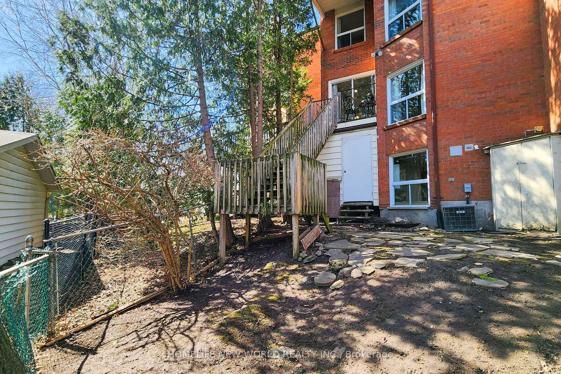 Photo 45 of 285 Lorne Avenue, Newmarket, Central Newmarket — HOMEH