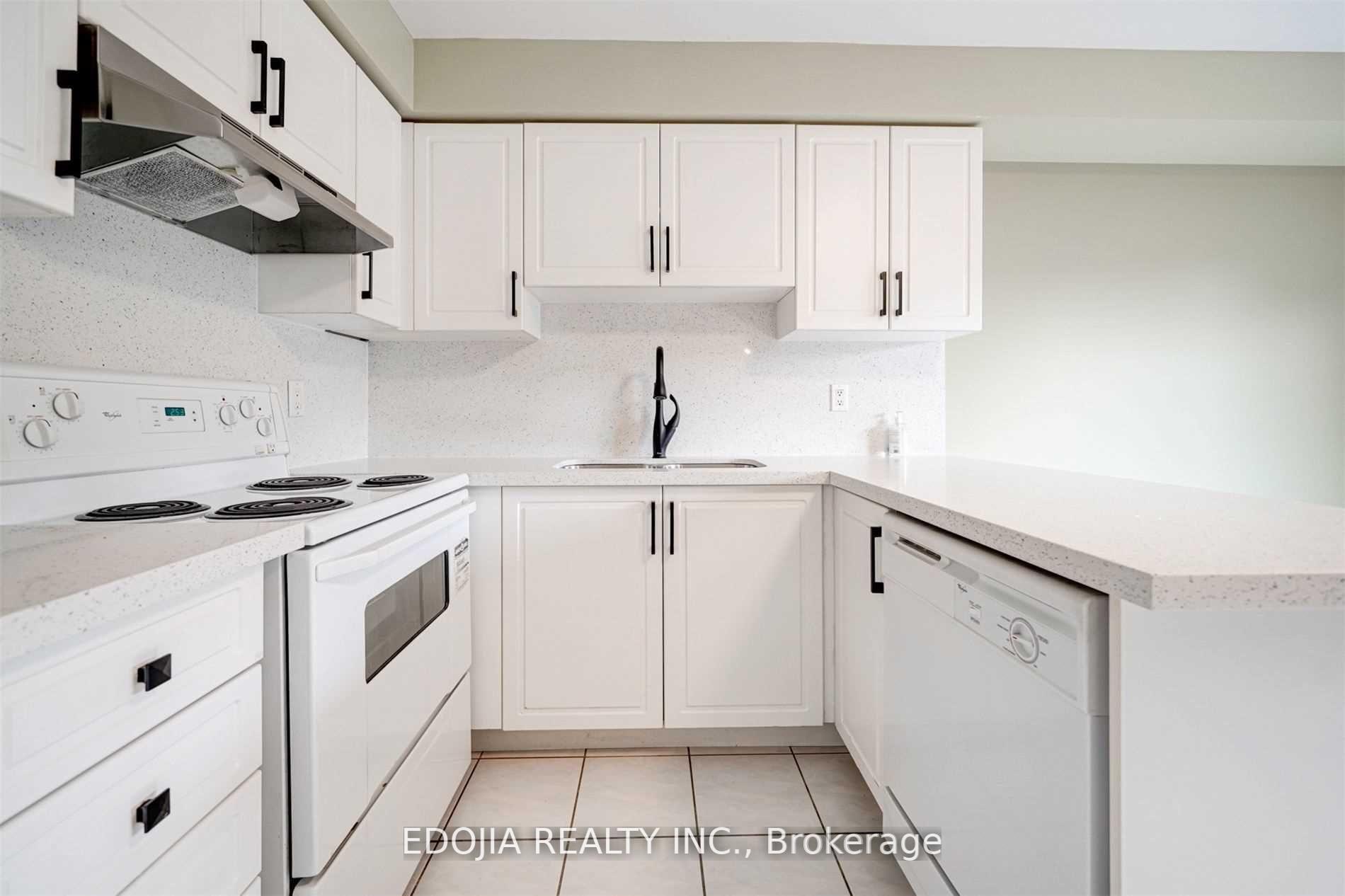 Photo 4 of 74 James Scott Road, Markham, Vinegar Hill — HOMEH