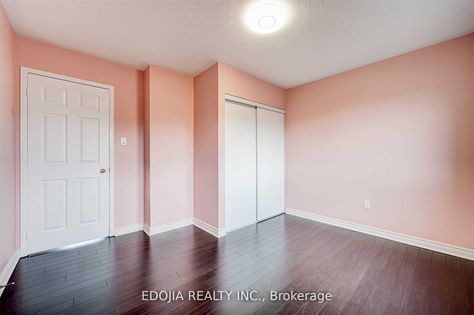 Photo 12 of 74 James Scott Road, Markham, Vinegar Hill — HOMEH