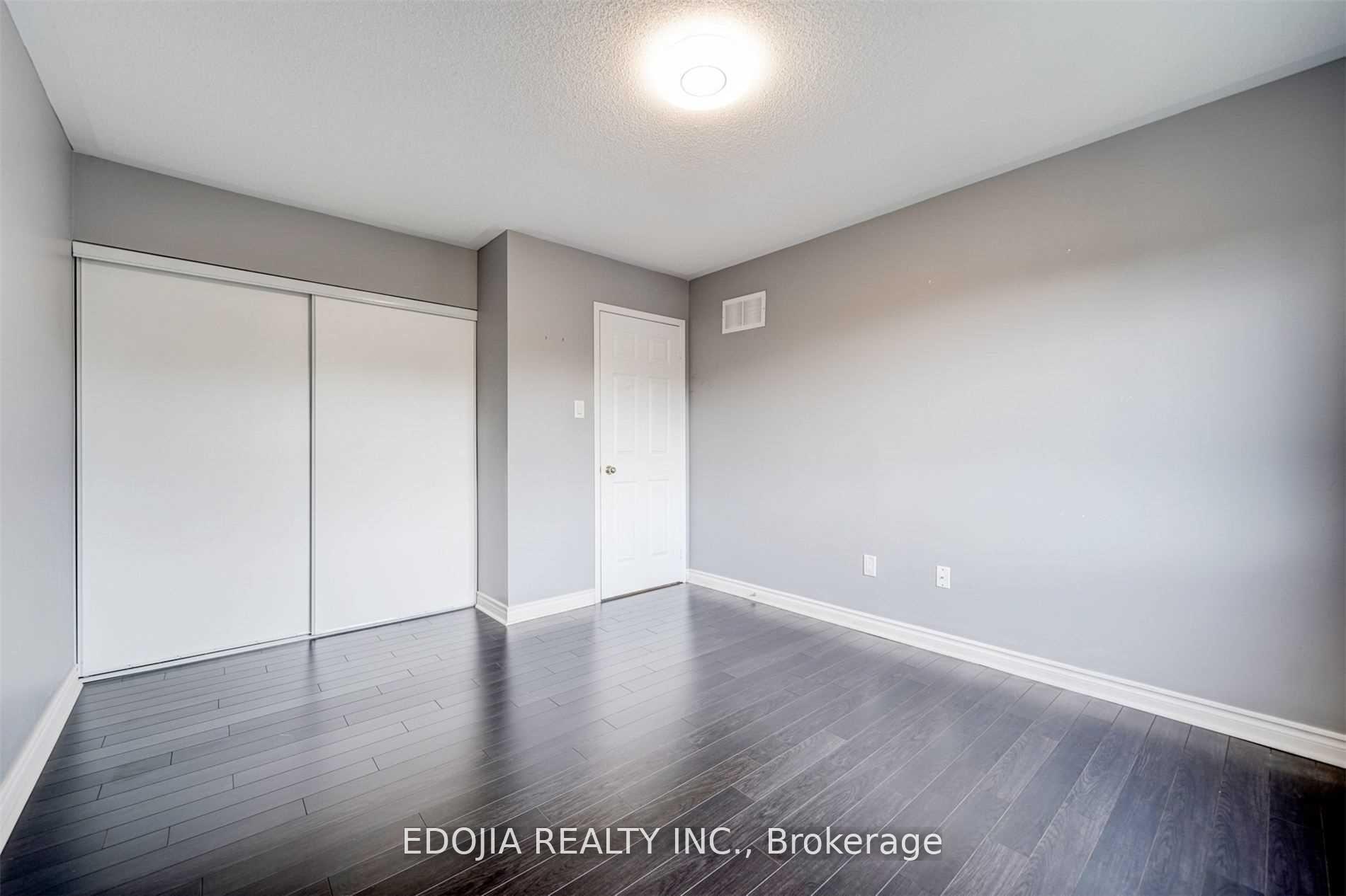 Photo 15 of 74 James Scott Road, Markham, Vinegar Hill — HOMEH
