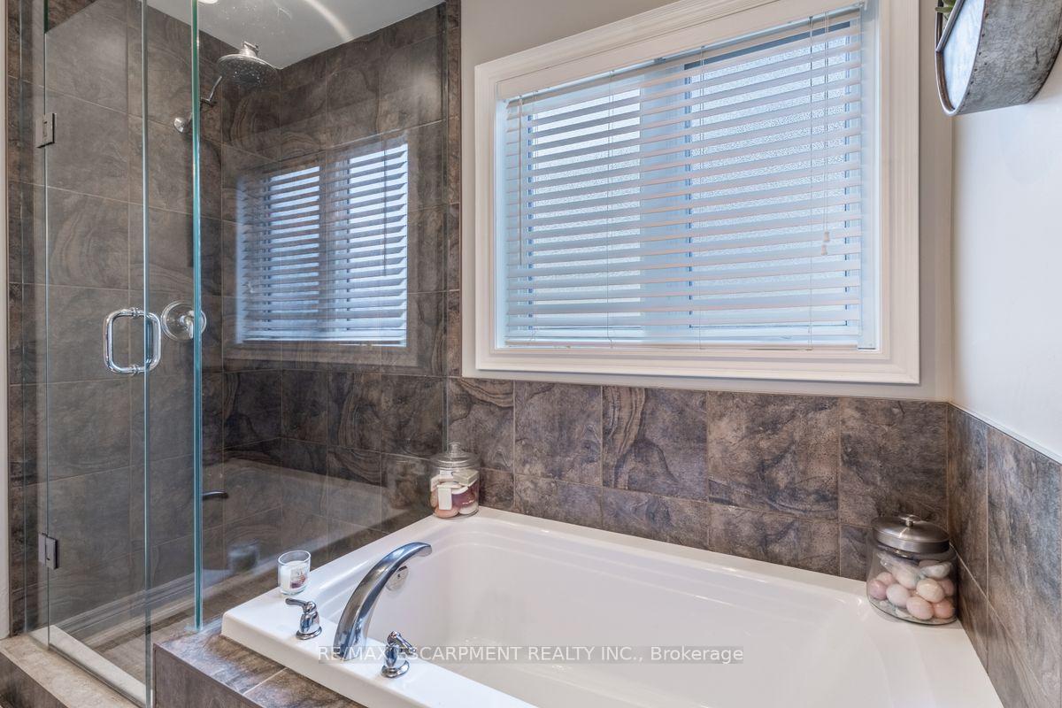 Photo 17 of 22 Martha Court, Pelham, Fenwick — HOMEH