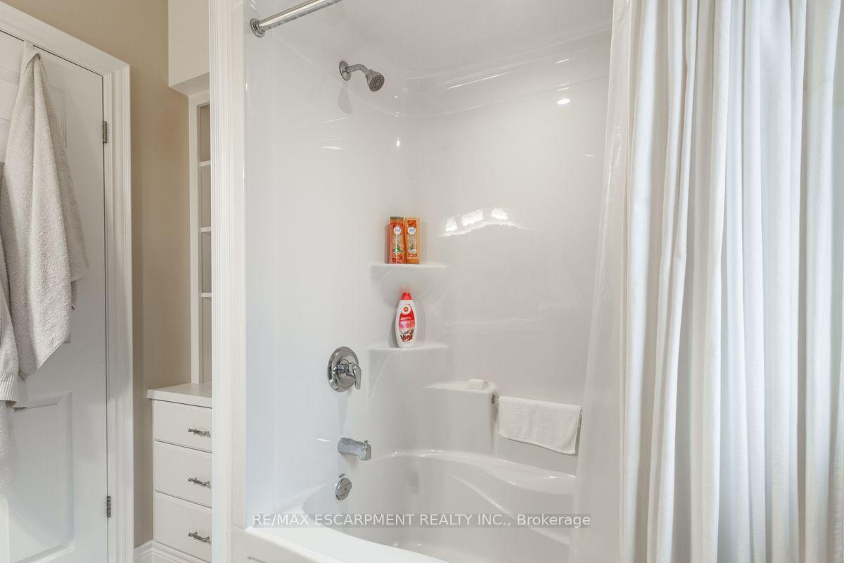 Photo 20 of 22 Martha Court, Pelham, Fenwick — HOMEH
