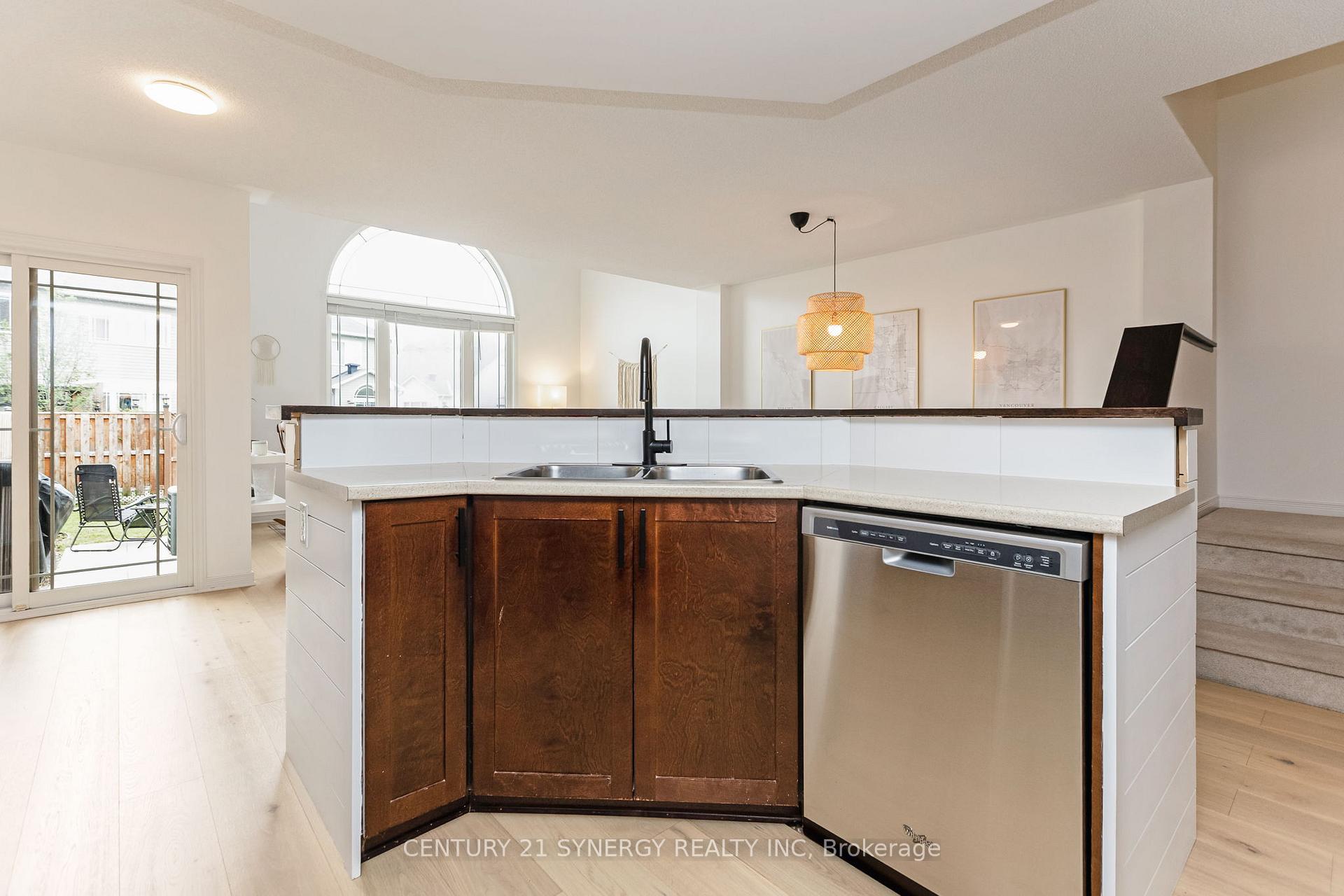 Photo 18 of 839 Percifor Way, Ottawa, Mer Bleue/Bradley Estates/Anderson Park — HOMEH