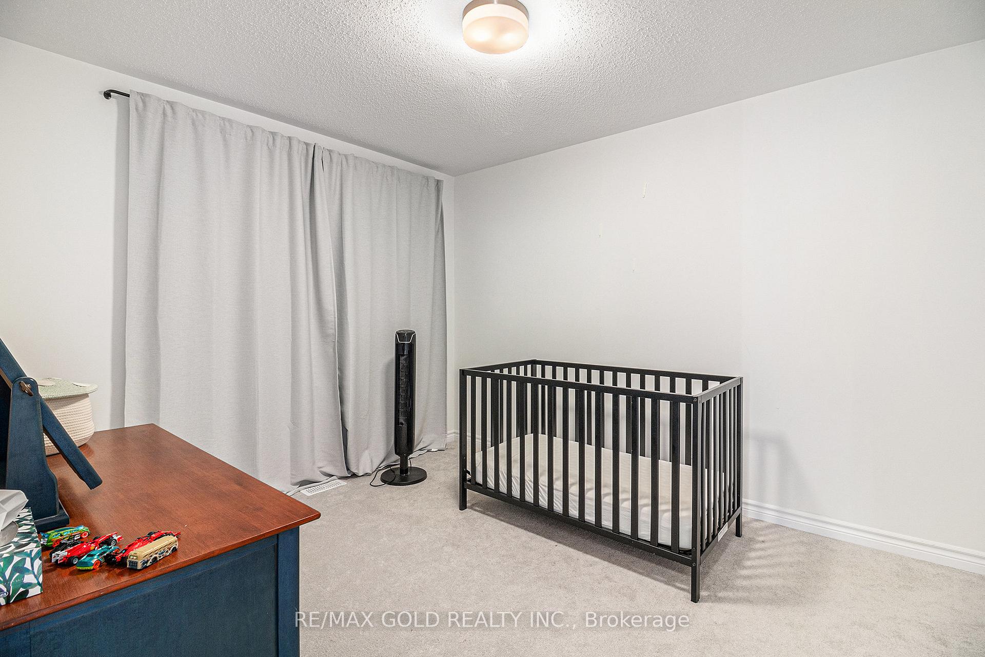 Photo 19 of 647 Persimmon Way, Ottawa, Chapel Hill South - Orleans Village — HOMEH