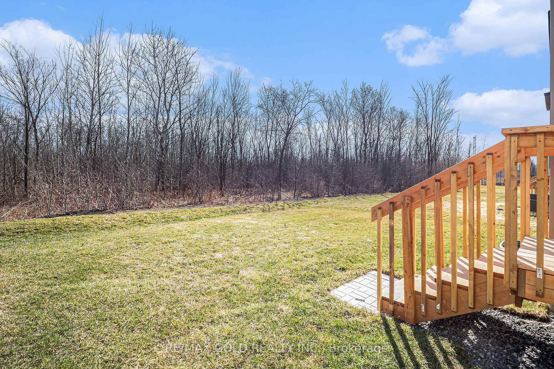 Photo 24 of 647 Persimmon Way, Ottawa, Chapel Hill South - Orleans Village — HOMEH