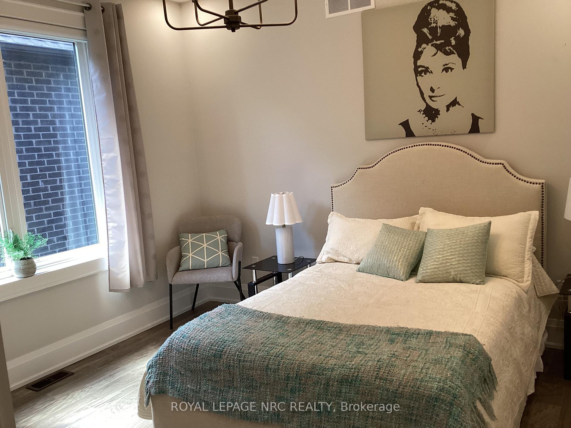 Photo 5 of 1156 Line Avenue, Pelham, Fonthill — HOMEH
