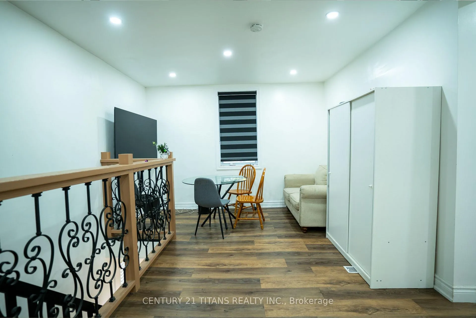 Photo 7 of 115 ritson Road S, Oshawa, Central — HOMEH
