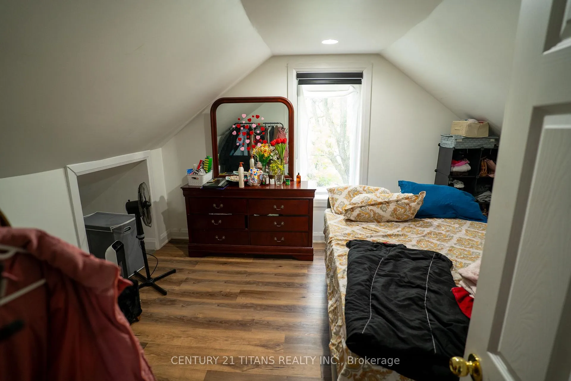 Photo 12 of 115 ritson Road S, Oshawa, Central — HOMEH