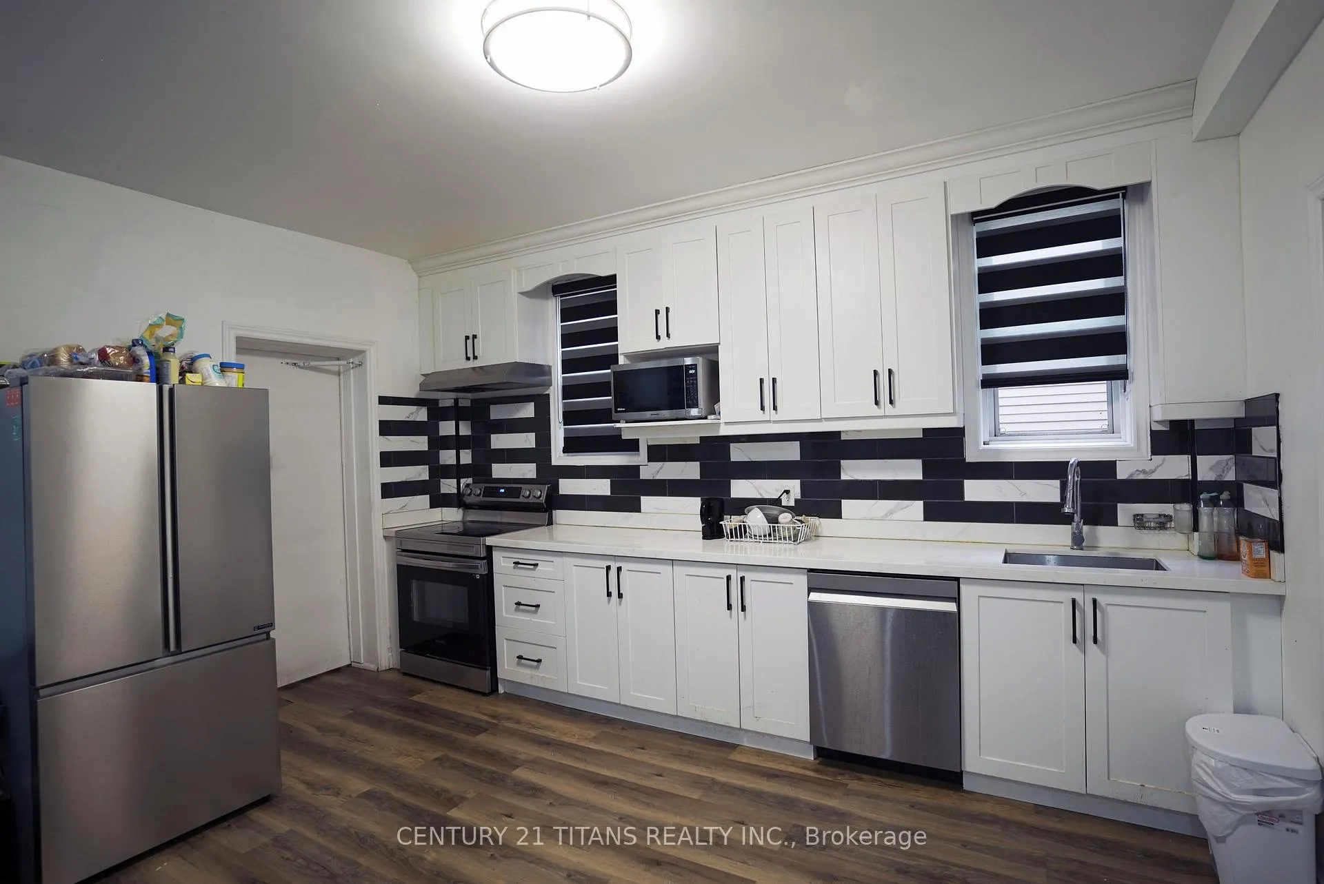 Photo 15 of 115 ritson Road S, Oshawa, Central — HOMEH