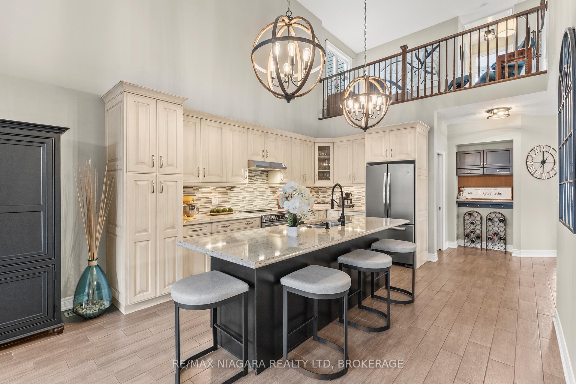 Photo 8 of 2 Buckley Terrace, Pelham, Fonthill — HOMEH