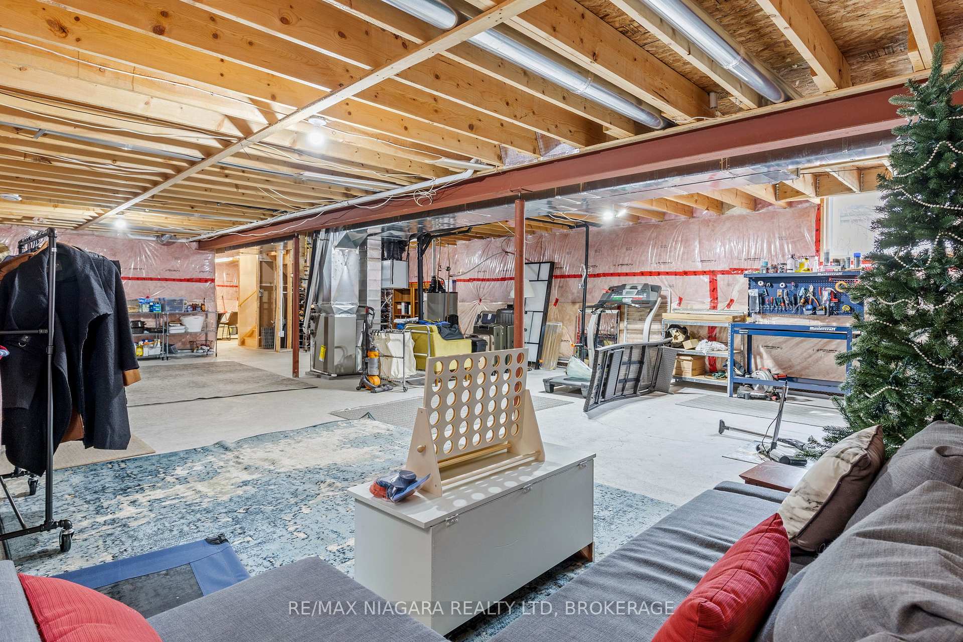 Photo 19 of 2 Buckley Terrace, Pelham, Fonthill — HOMEH