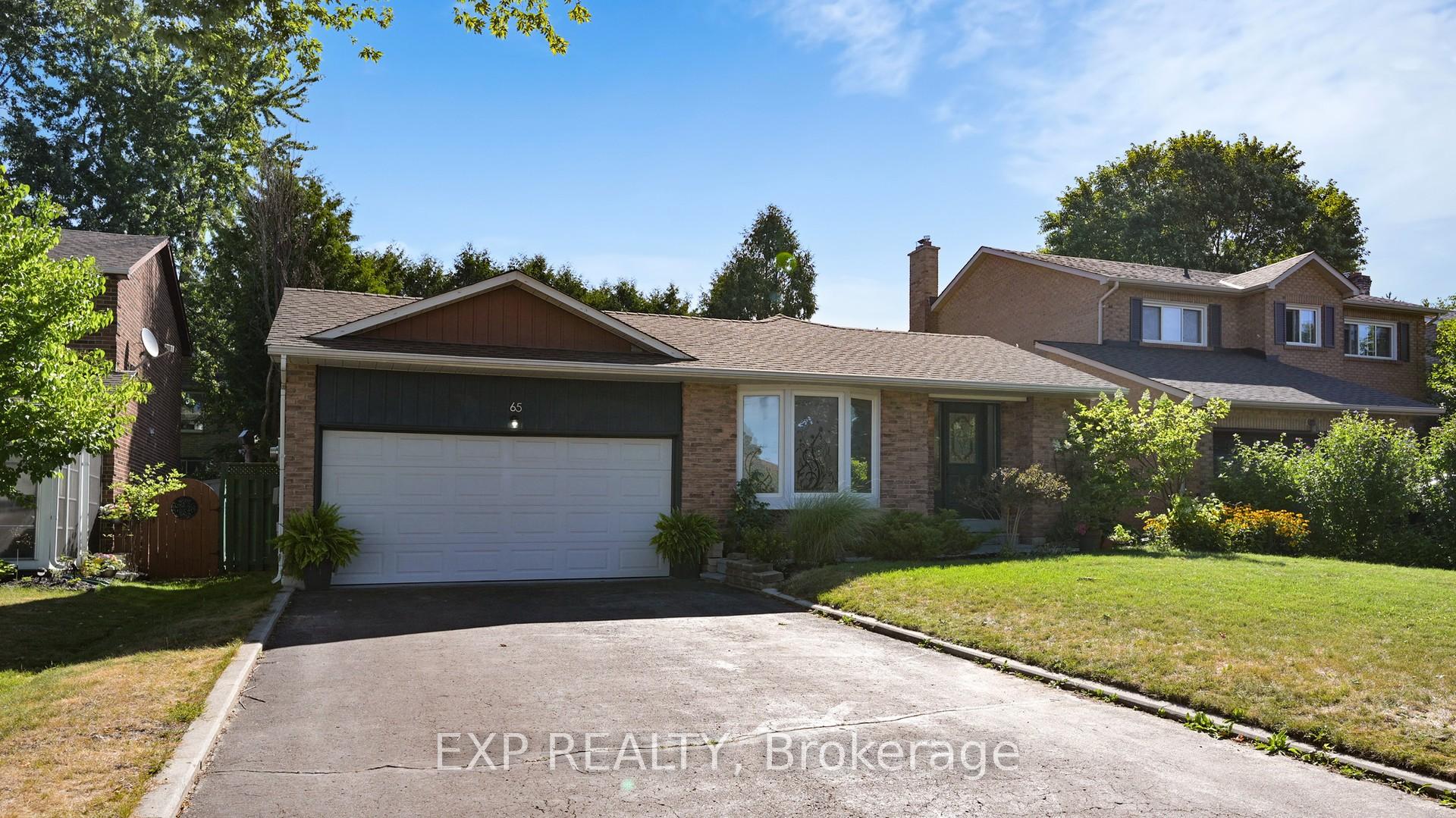 Photo 1 of 65 Lowe Boulevard, Newmarket, Huron Heights-Leslie Valley — HOMEH