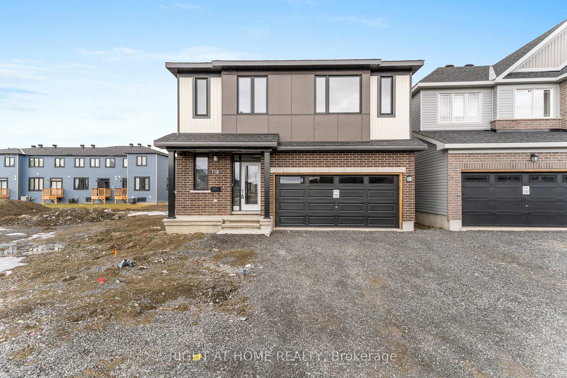 Front of 118 Lumen Place