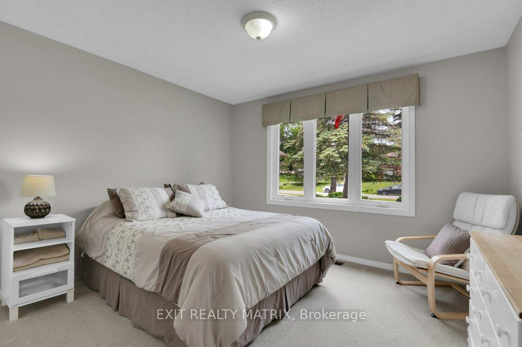 Photo 19 of 842 Apple Lane, Ottawa, Cumberland Ridge — HOMEH