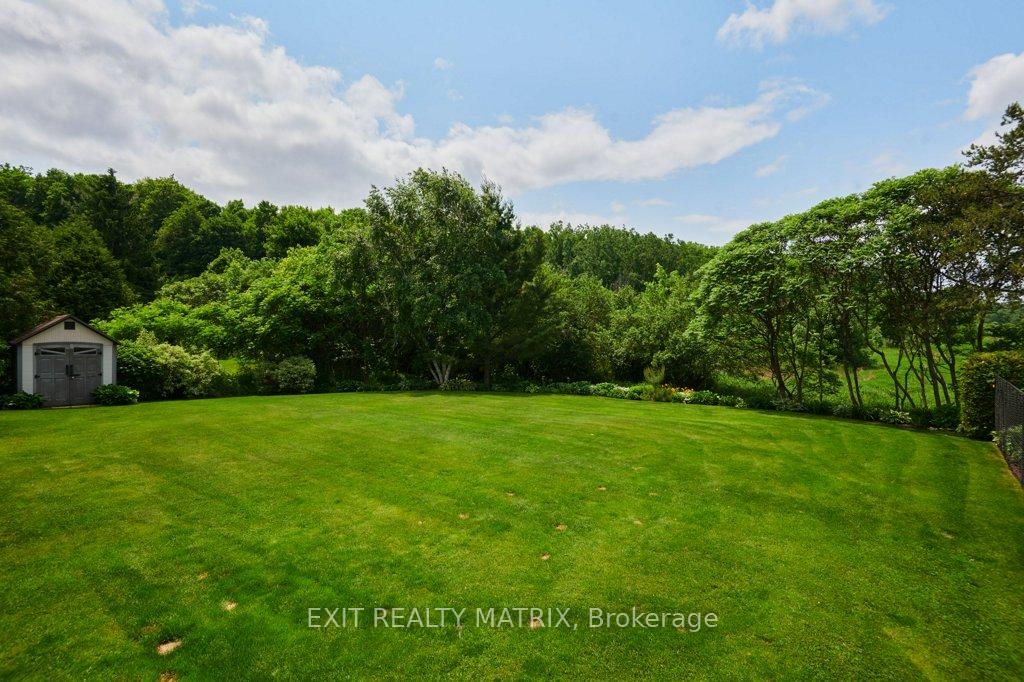 Photo 30 of 842 Apple Lane, Ottawa, Cumberland Ridge — HOMEH