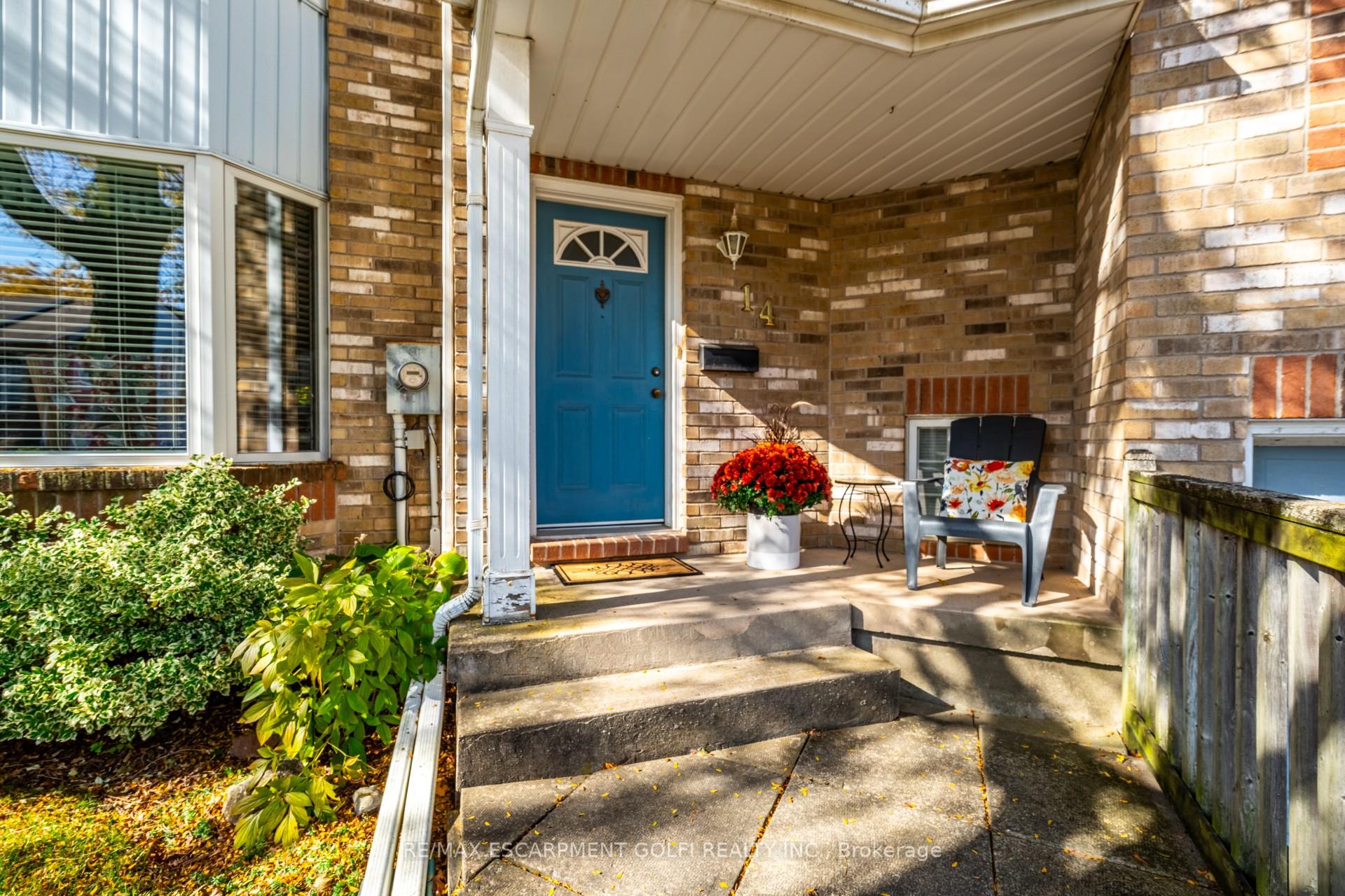 Photo 3 of 14 Hunters Court, Pelham, Fonthill — HOMEH