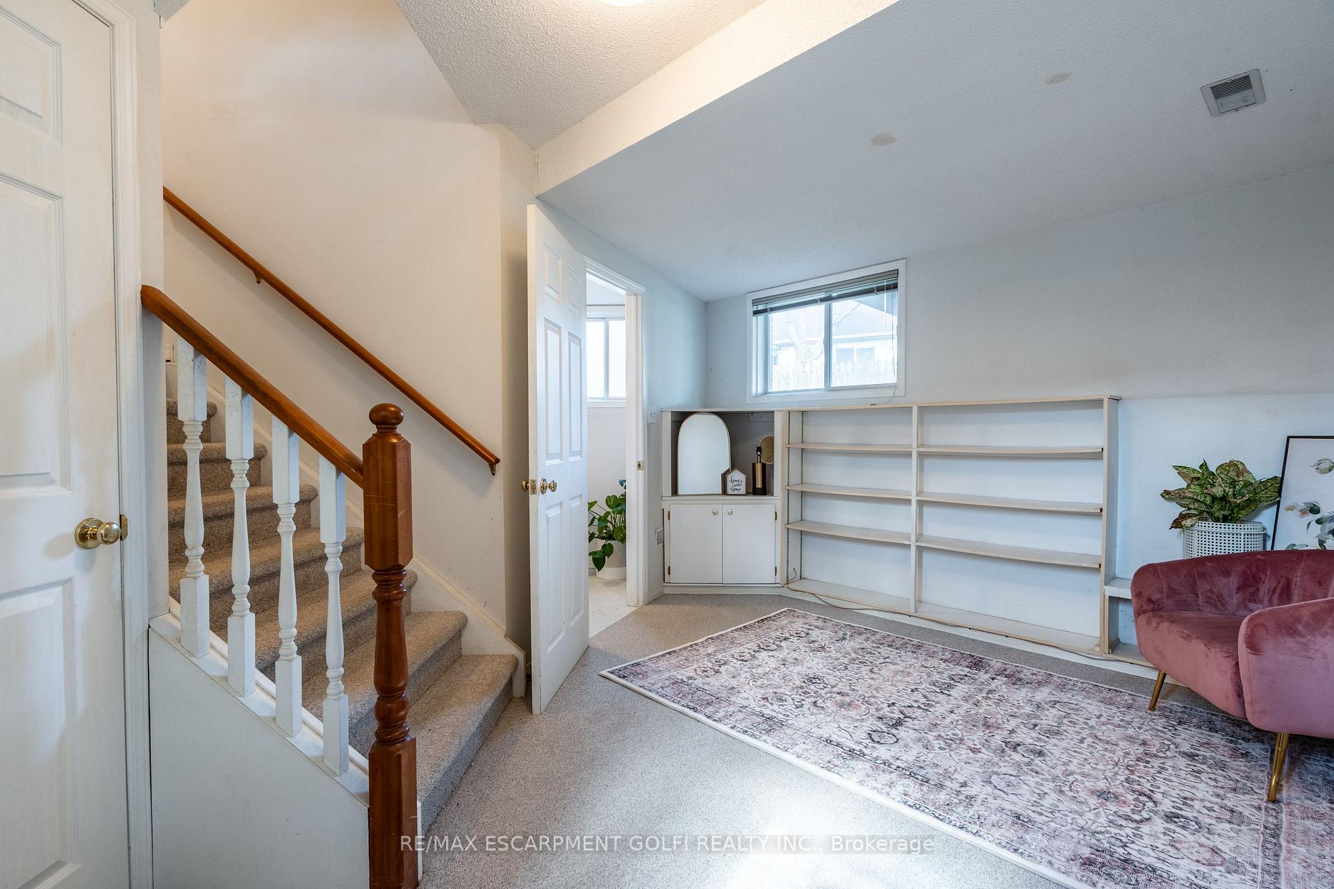 Photo 19 of 14 Hunters Court, Pelham, Fonthill — HOMEH