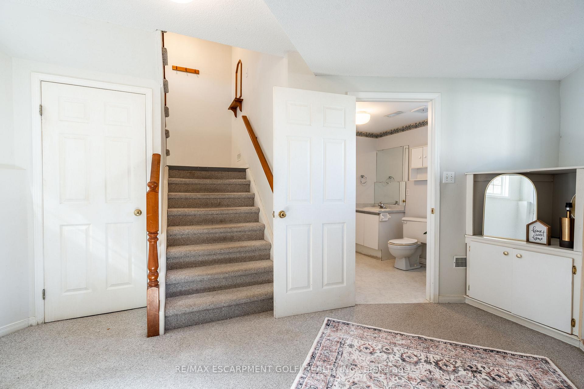 Photo 20 of 14 Hunters Court, Pelham, Fonthill — HOMEH