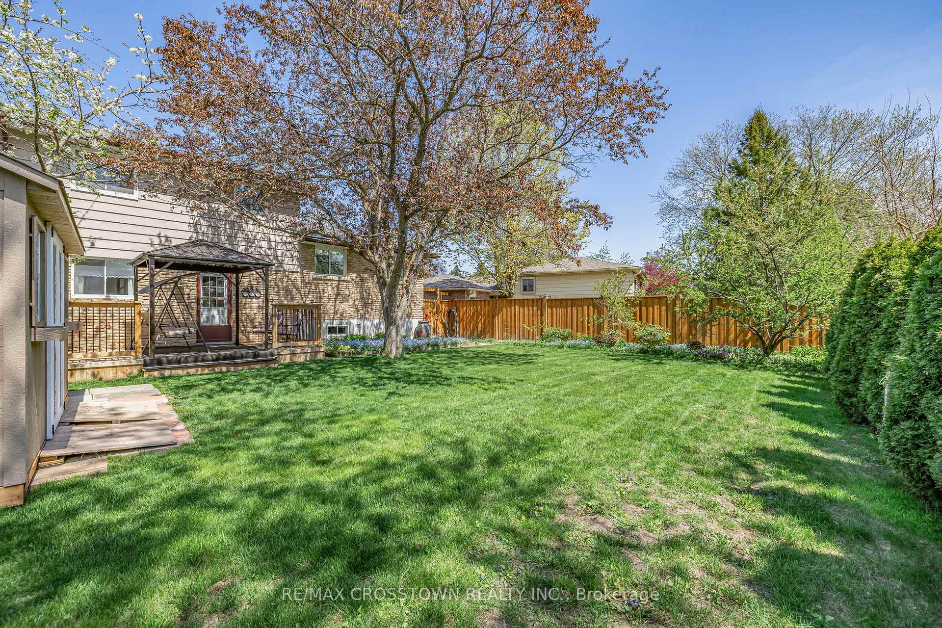 Photo 30 of 42 Mccague Crescent, New Tecumseth, Alliston — HOMEH