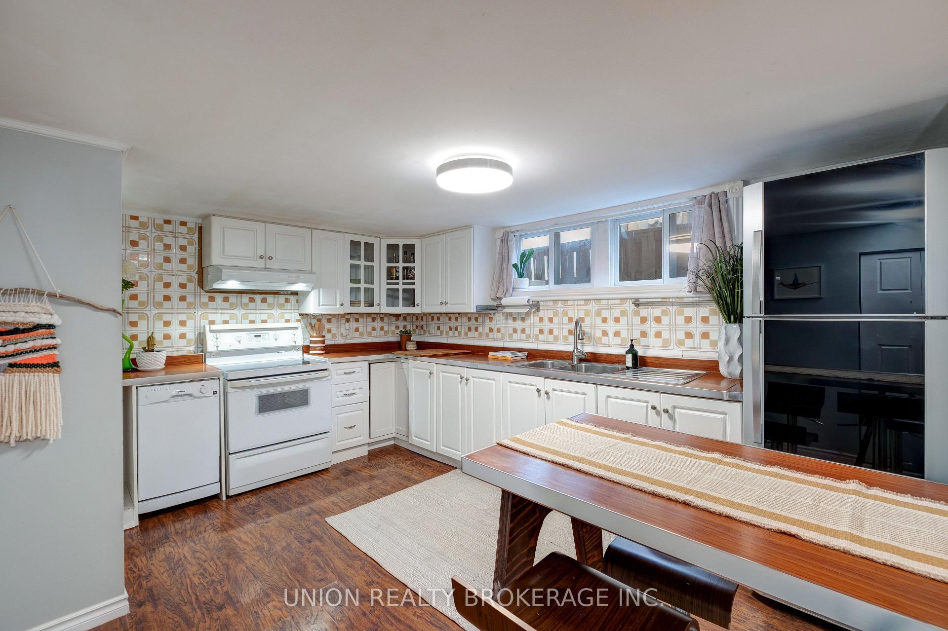 Photo 16 of 481 Lowell Avenue, Oshawa, McLaughlin — HOMEH