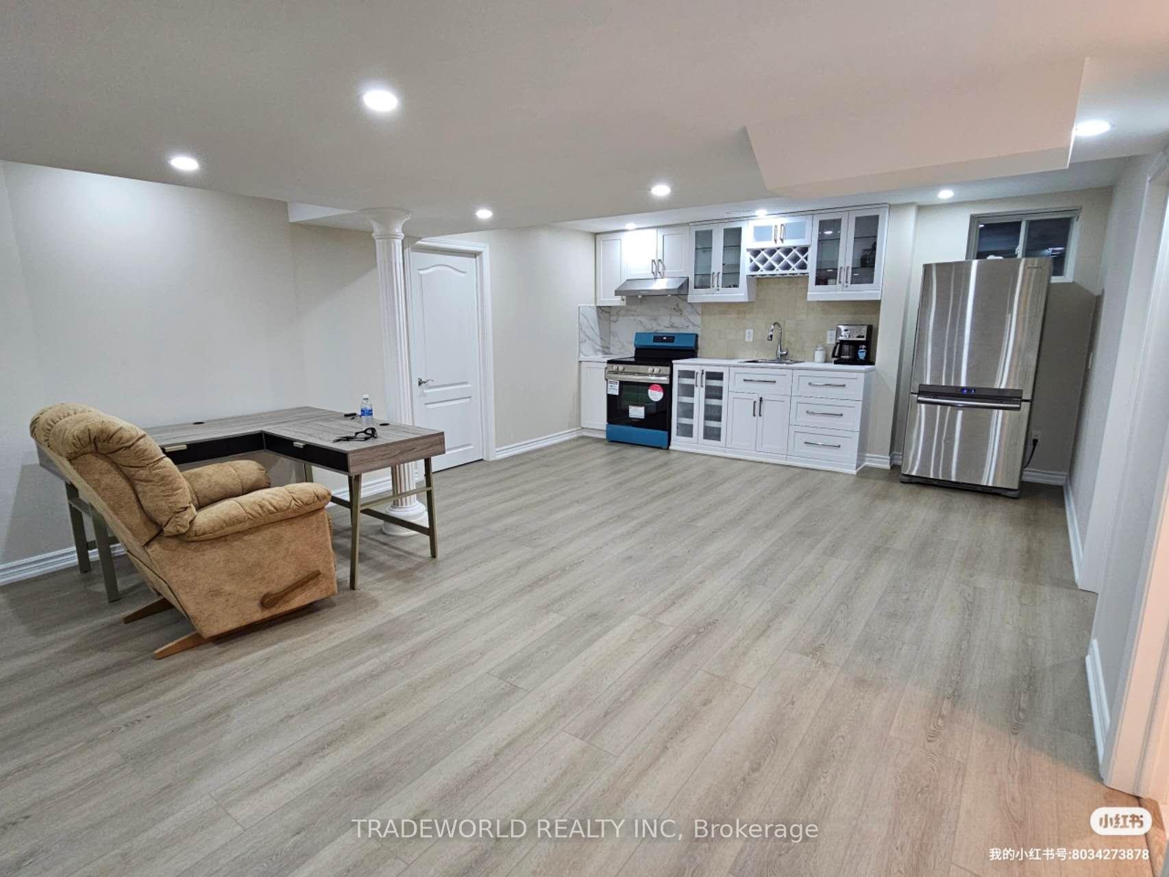 Photo 2 of Unit Bsmt, 30 Braeside Square, Markham, Unionville — HOMEH
