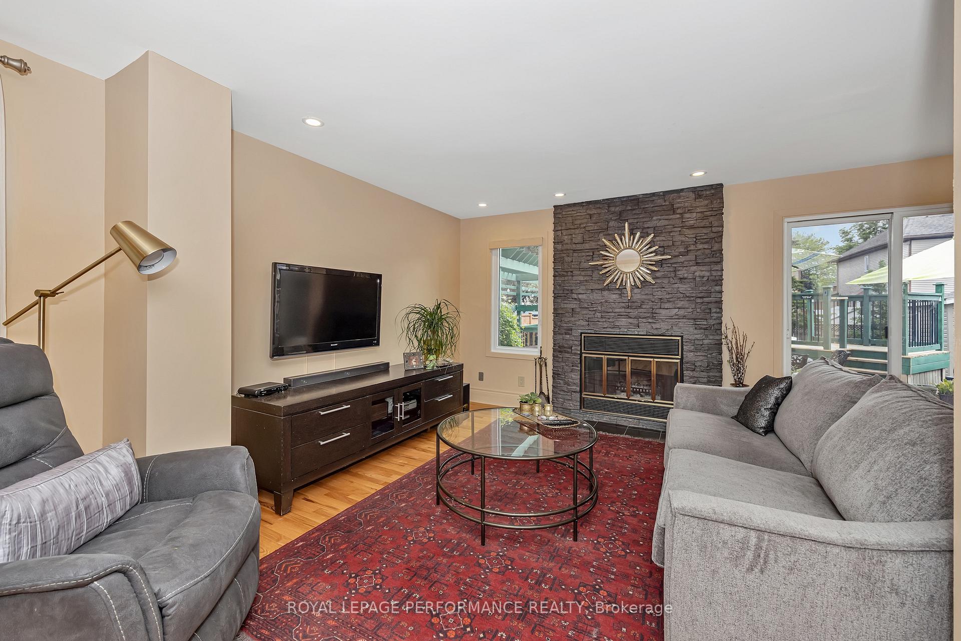 Photo 7 of 1756 Windflower Way, Ottawa, Chapel Hill — HOMEH