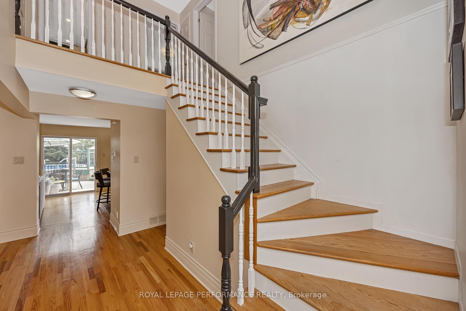 Photo 13 of 1756 Windflower Way, Ottawa, Chapel Hill — HOMEH